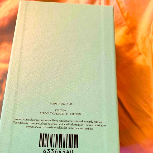 Brand new authentic empty Tiffany box with booklet of jewerly cleaner, must have - Picture 5 of 5